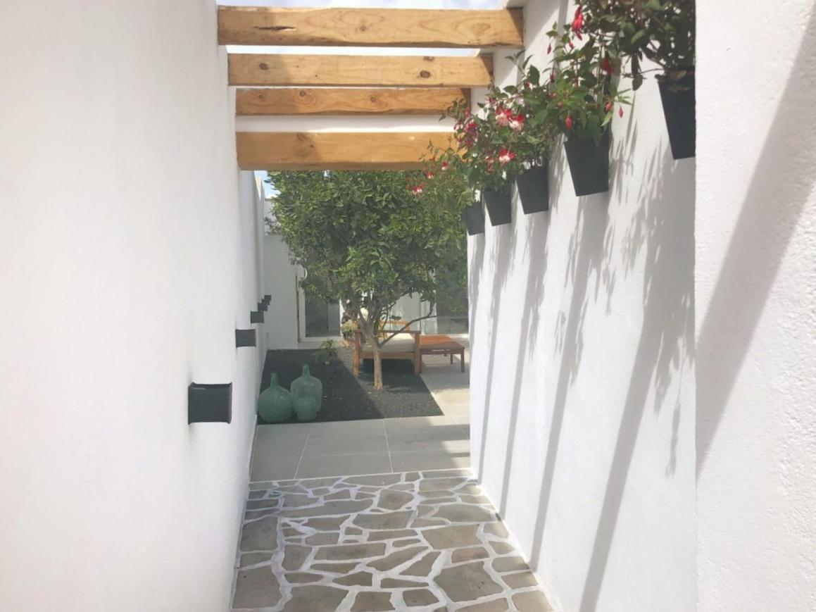 Casita Blanca Cerca De Timanfaya Apartment Tinguaton Exterior photo